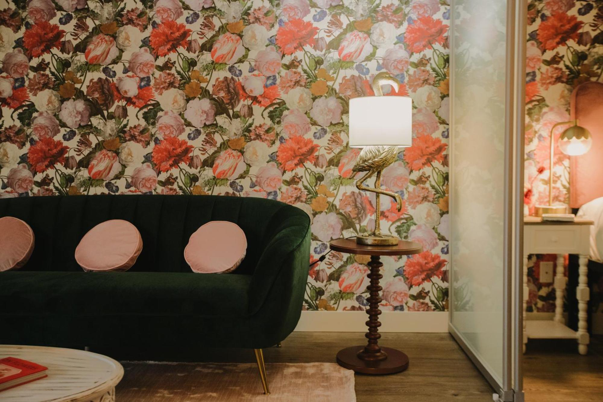 The Garden Room At Waddington Flats วิกตอเรีย ภายนอก รูปภาพ